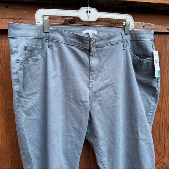 STS blue girlfriend pant - Picture 2 of 8